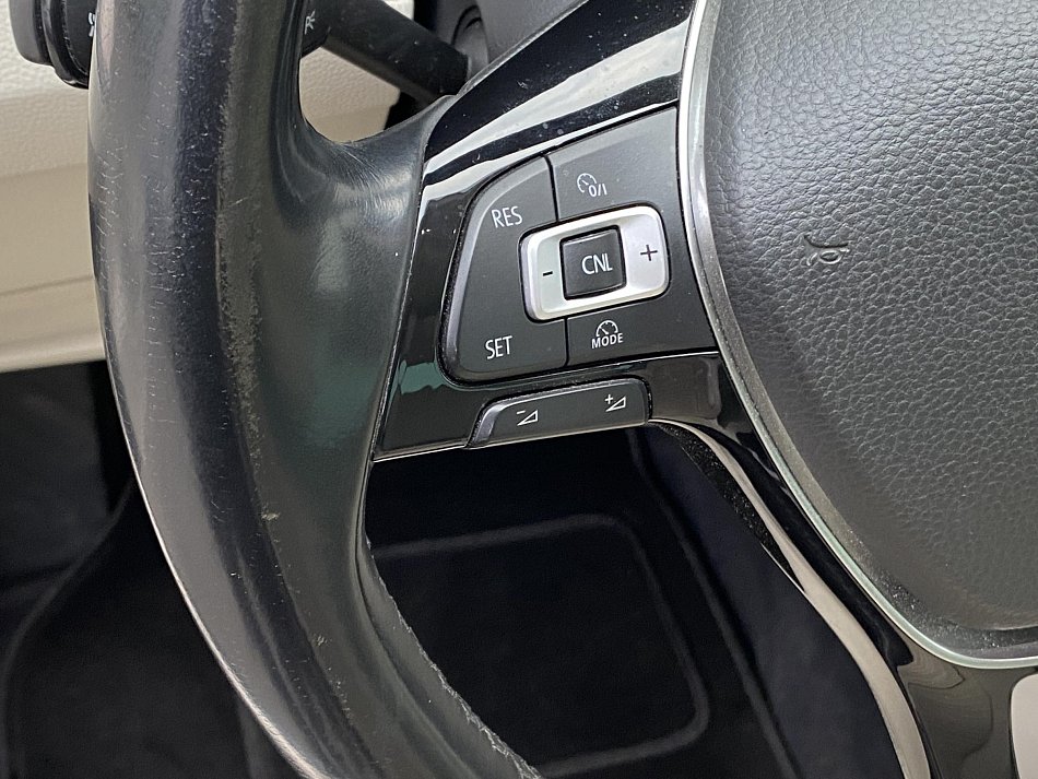 Volkswagen Passat 2.0 TDi Highline