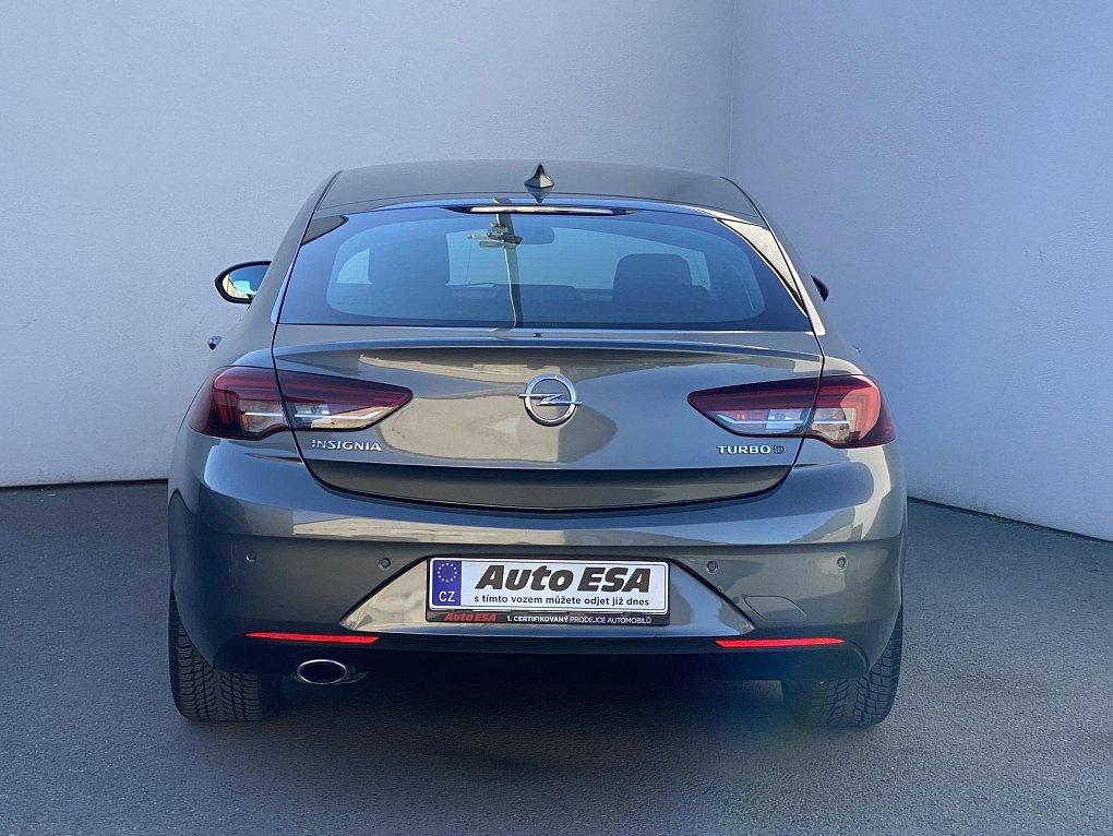Opel Insignia 2.0 CDTi 