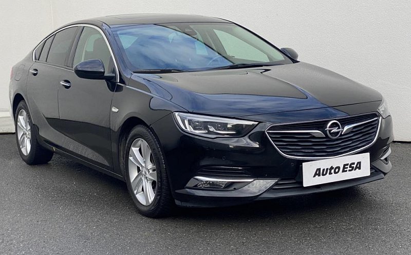 Opel Insignia 2.0D 