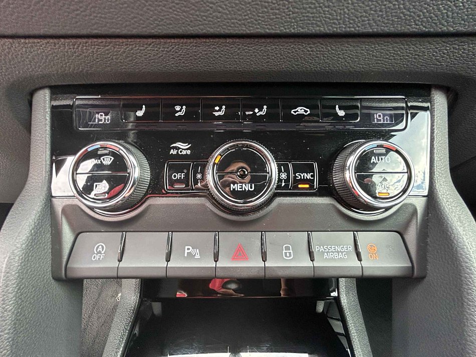 Škoda Karoq 1.5 TSI SportLine