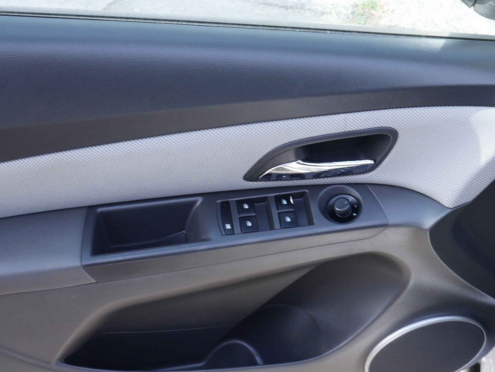Chevrolet Cruze 1.6 16V 