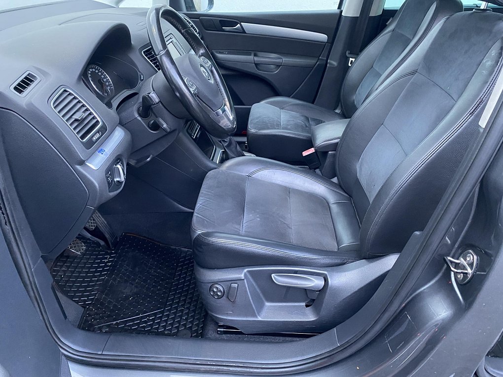 Volkswagen Sharan 2.0 TDi Highline
