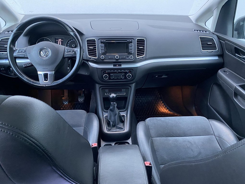Volkswagen Sharan 2.0 TDi Highline