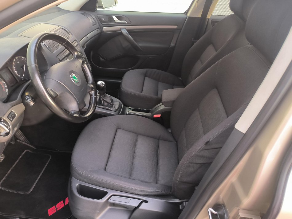 Škoda Octavia II 2.0 TDi 