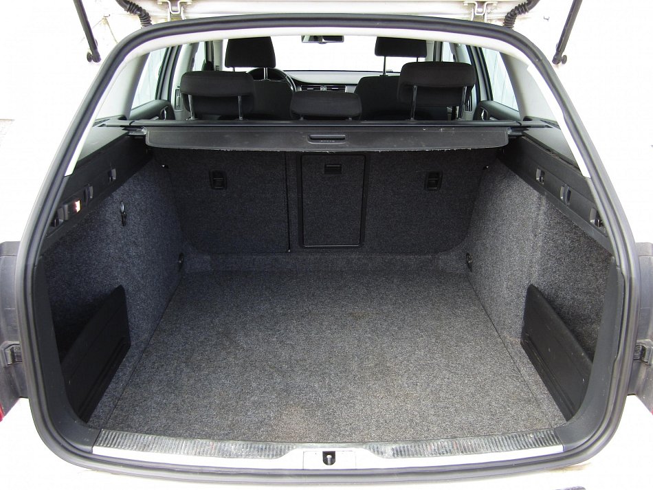 Škoda Superb II 1.6 TDi Ambition