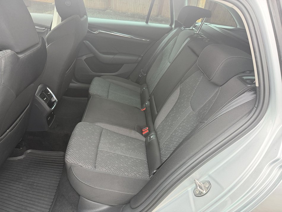 Škoda Octavia IV 1.5 TSi Style