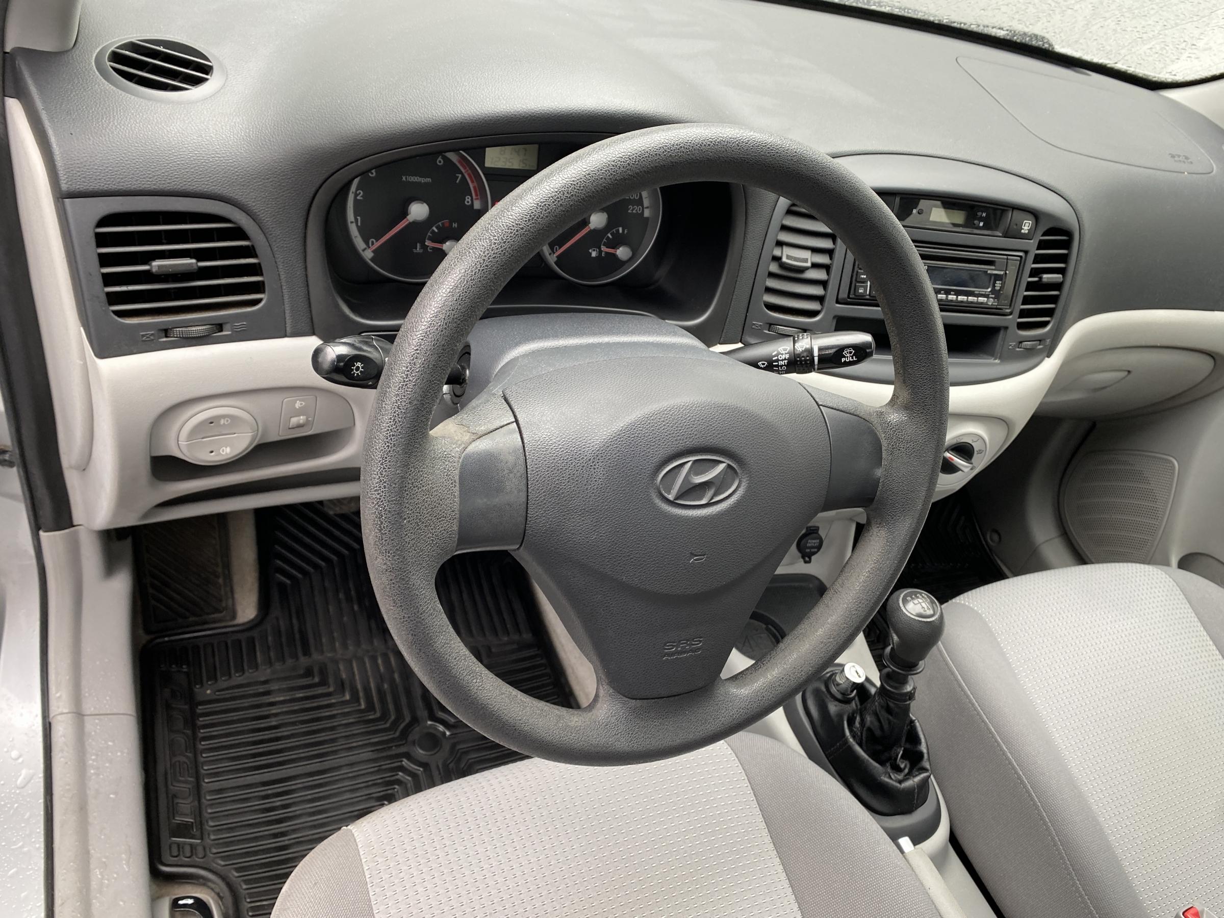 Hyundai Accent, 2008 - pohled č. 12