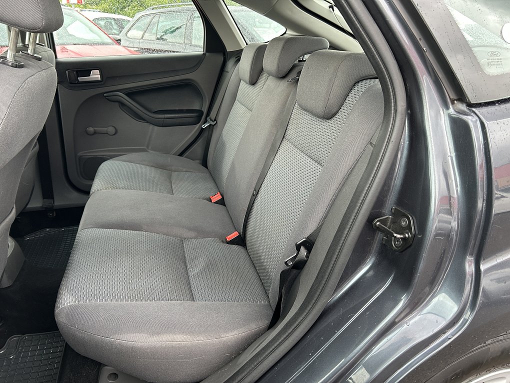 Ford Focus 1.6 16V 