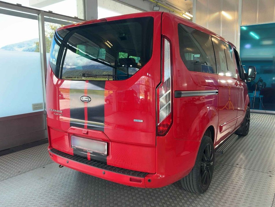 Ford Tourneo Custom 2.2TDCi Limited 8míst