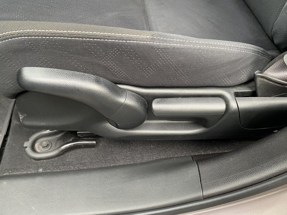 Honda Civic 1.8 i-VTEC Sport