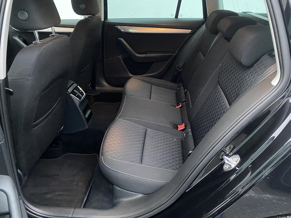 Škoda Octavia III 2.0 TDi Drive