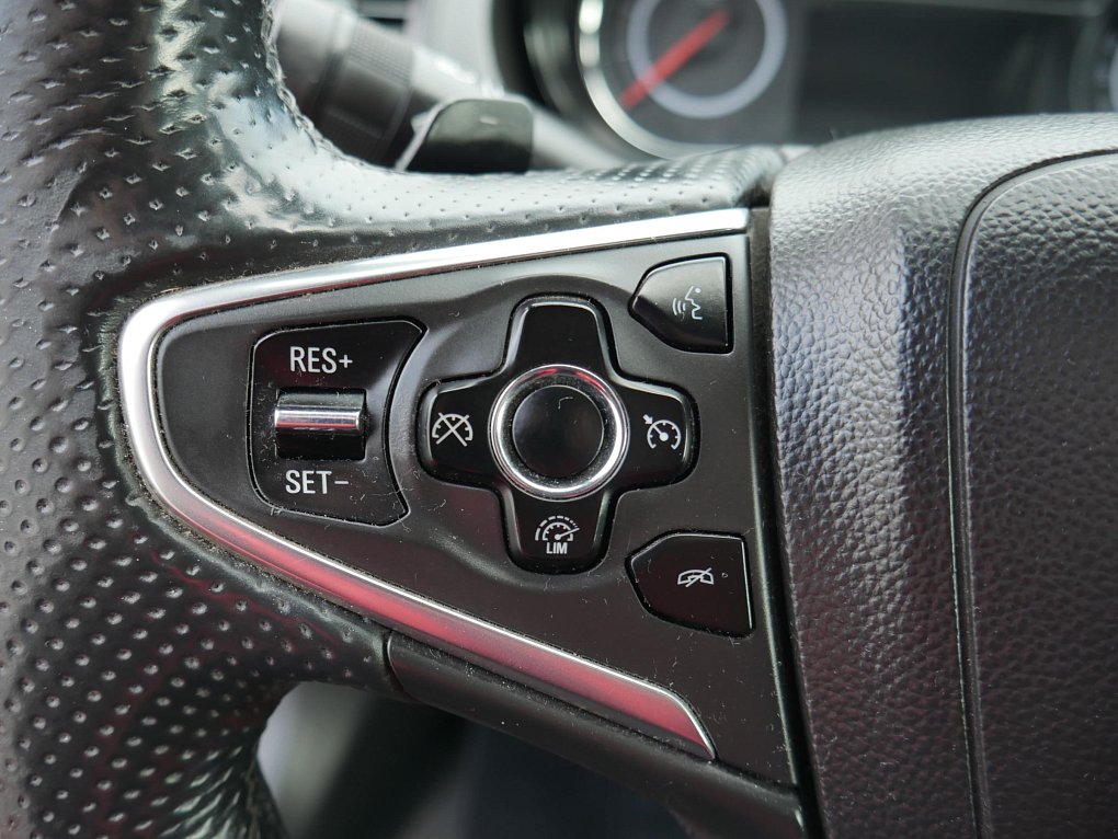 Opel Insignia 2.0TDCI 