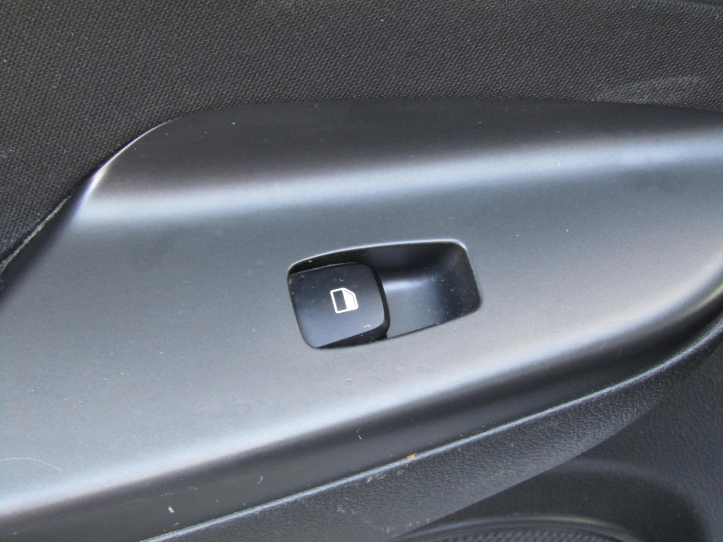 Hyundai Kona, 2019 - pohled č. 12