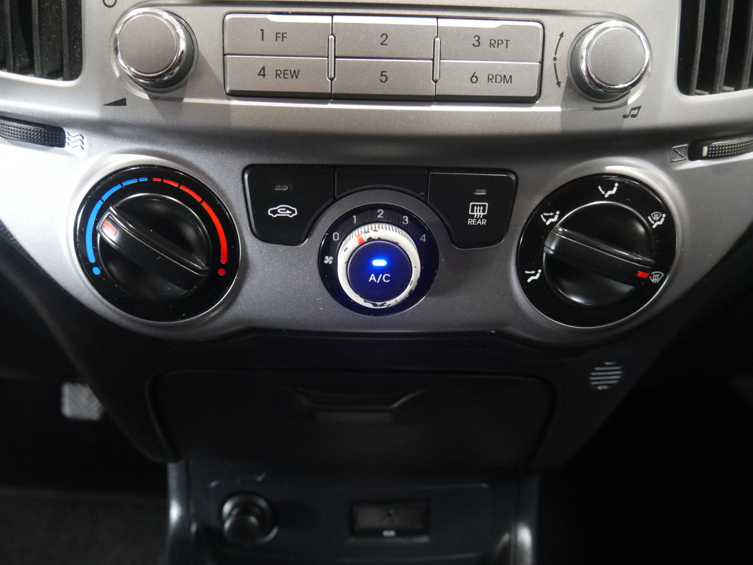 Hyundai i20, 2014 - pohled č. 13