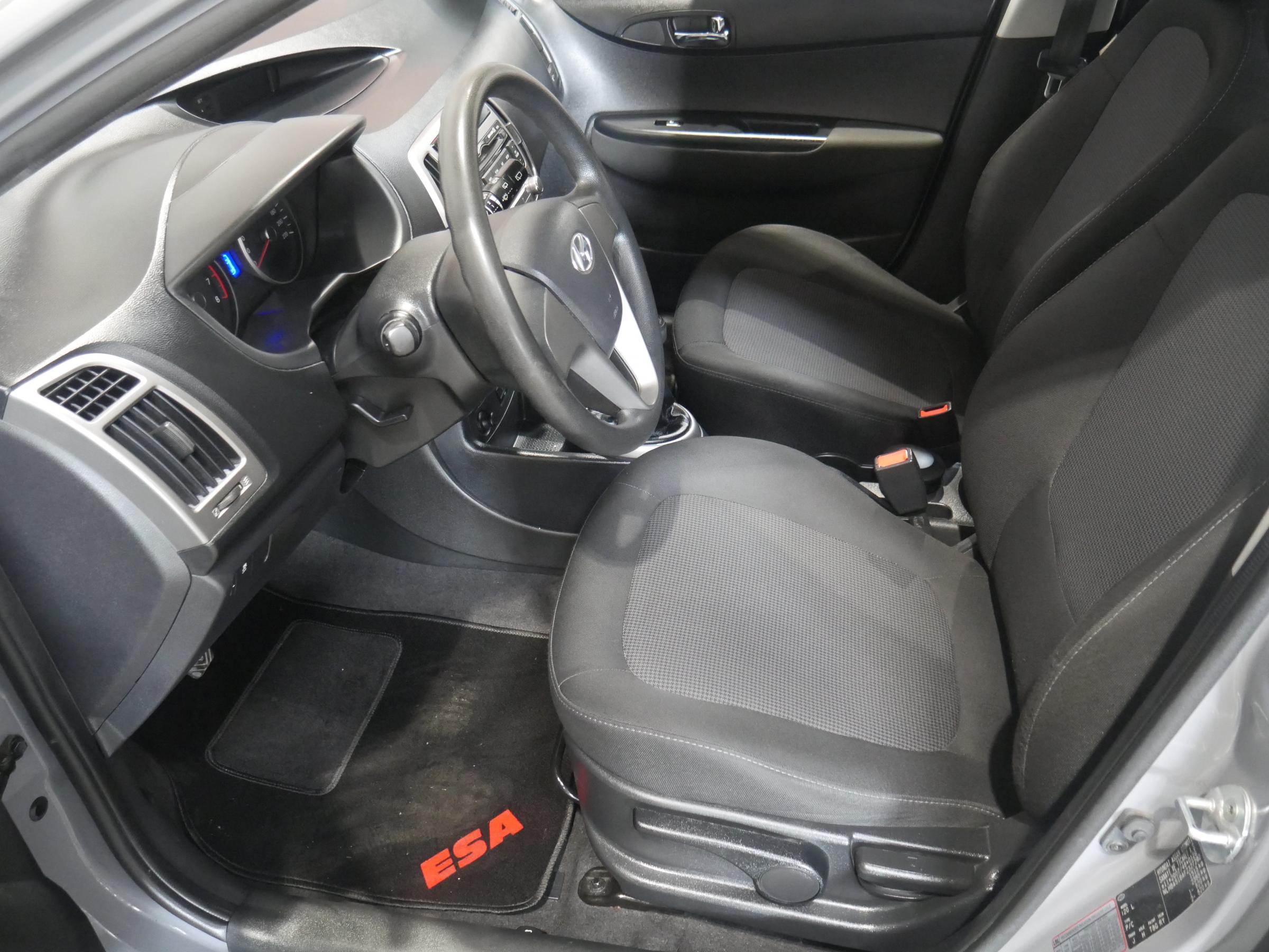 Hyundai i20, 2014 - pohled č. 9