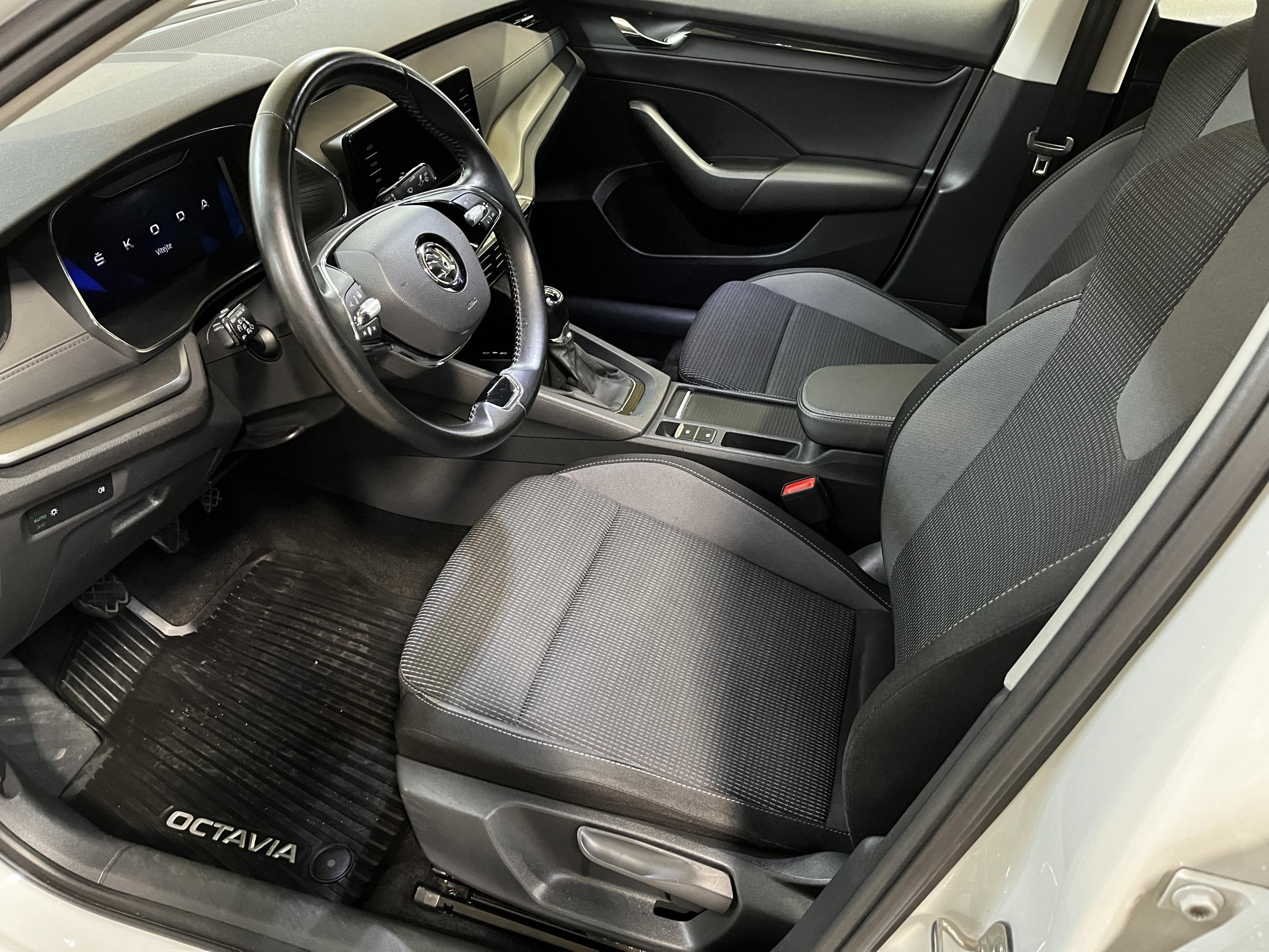 Škoda Octavia IV, 2022 - pohled č. 9