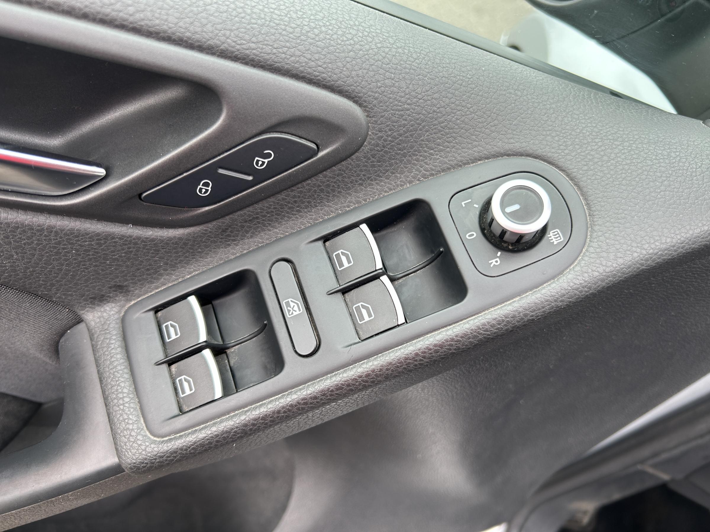 Volkswagen Golf, 2010 - pohled č. 11