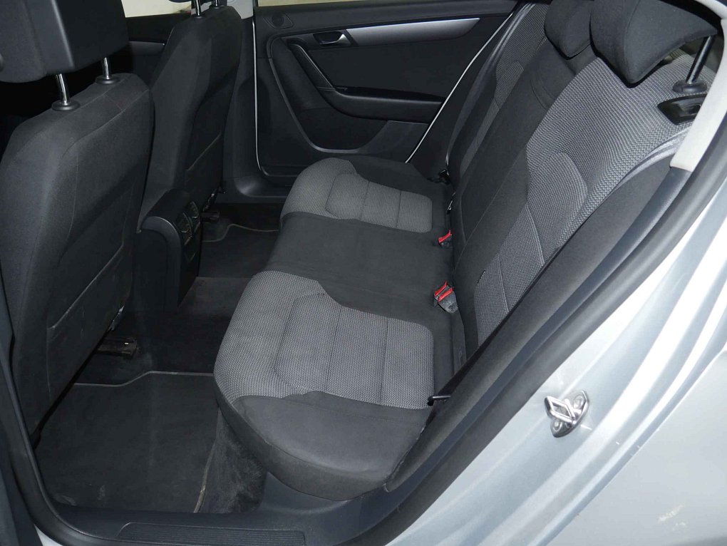 Volkswagen Passat 2.0 TDi 