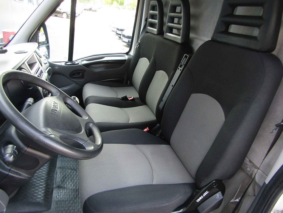 Iveco Daily 3.0D  35C18