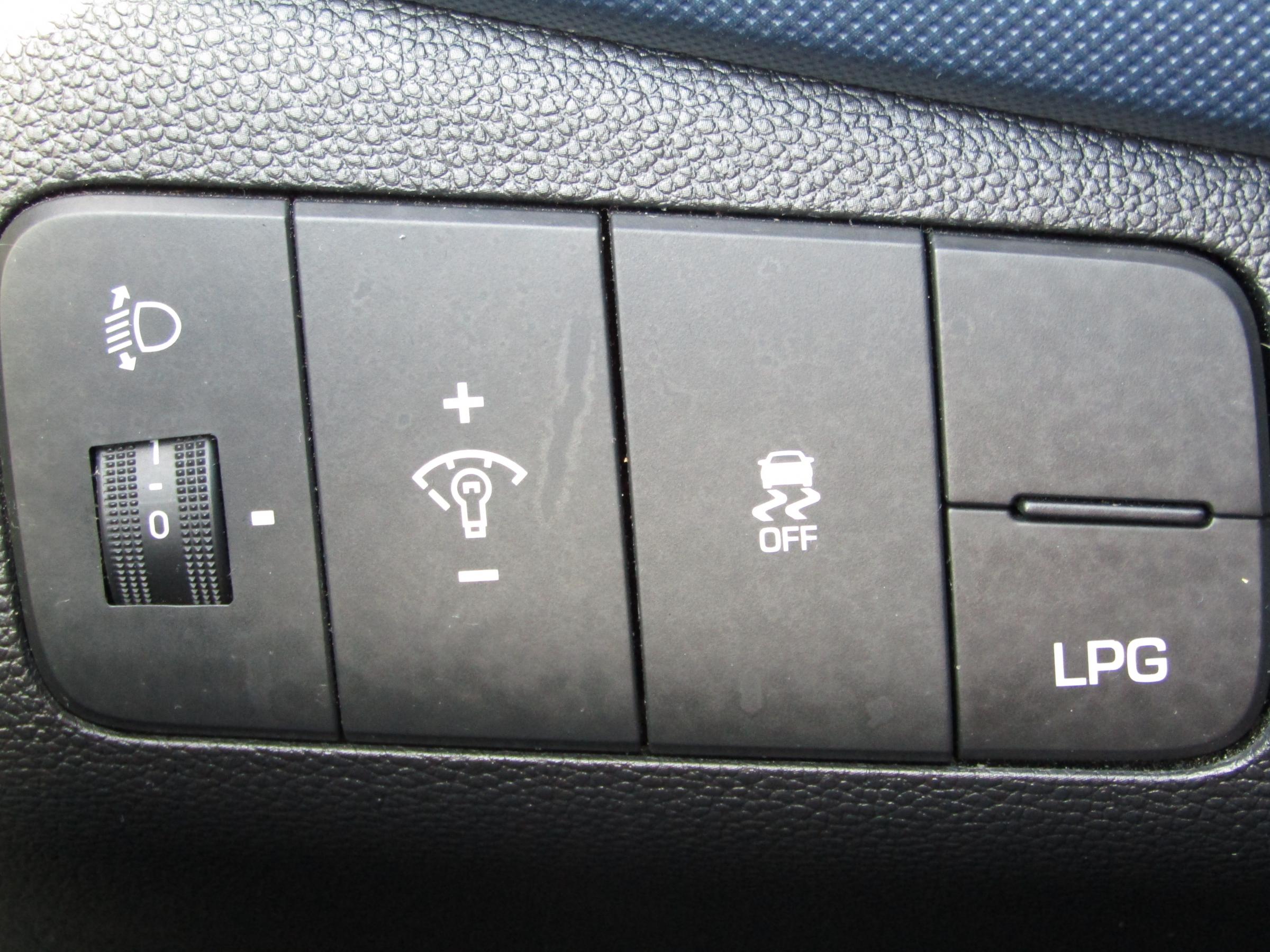 Hyundai i10, 2014 - pohled č. 13