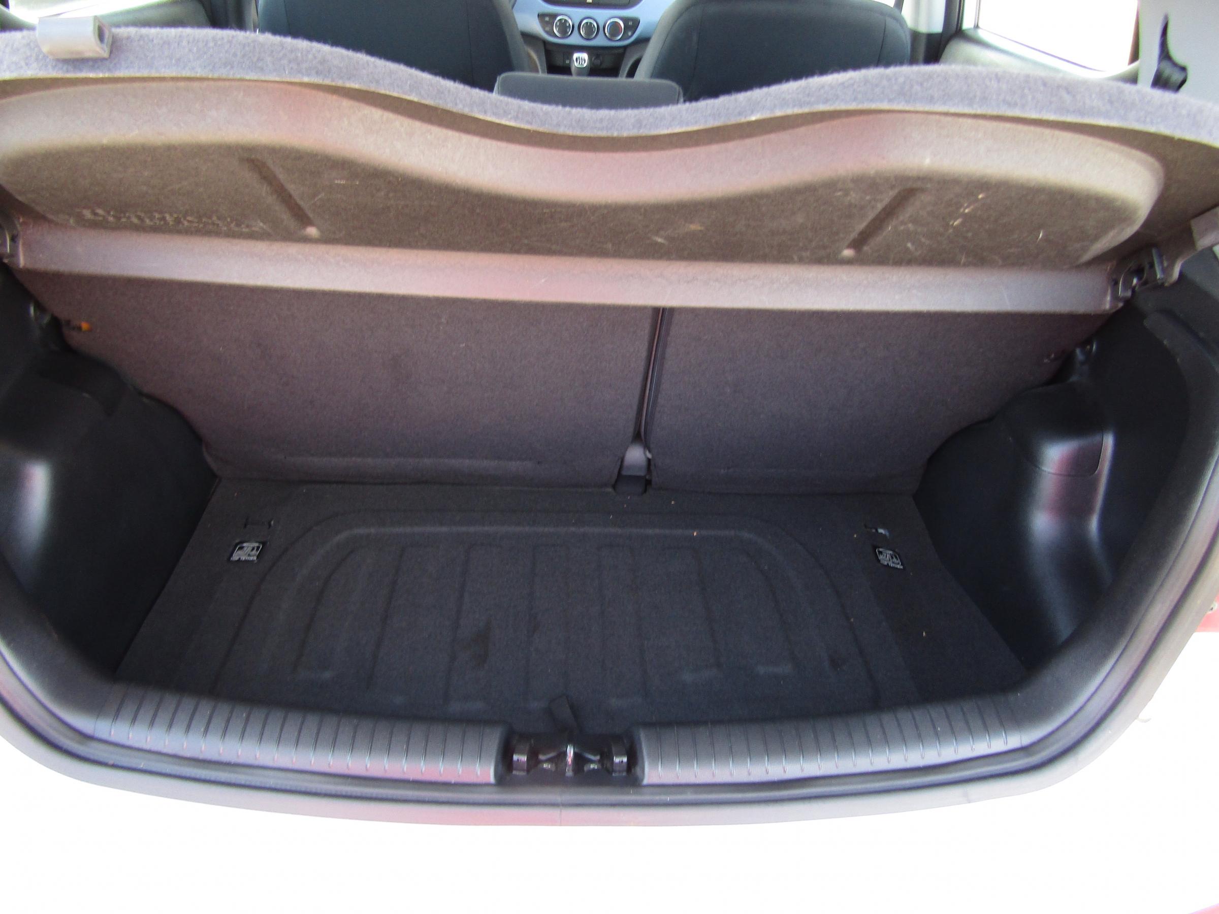 Hyundai i10, 2014 - pohled č. 7