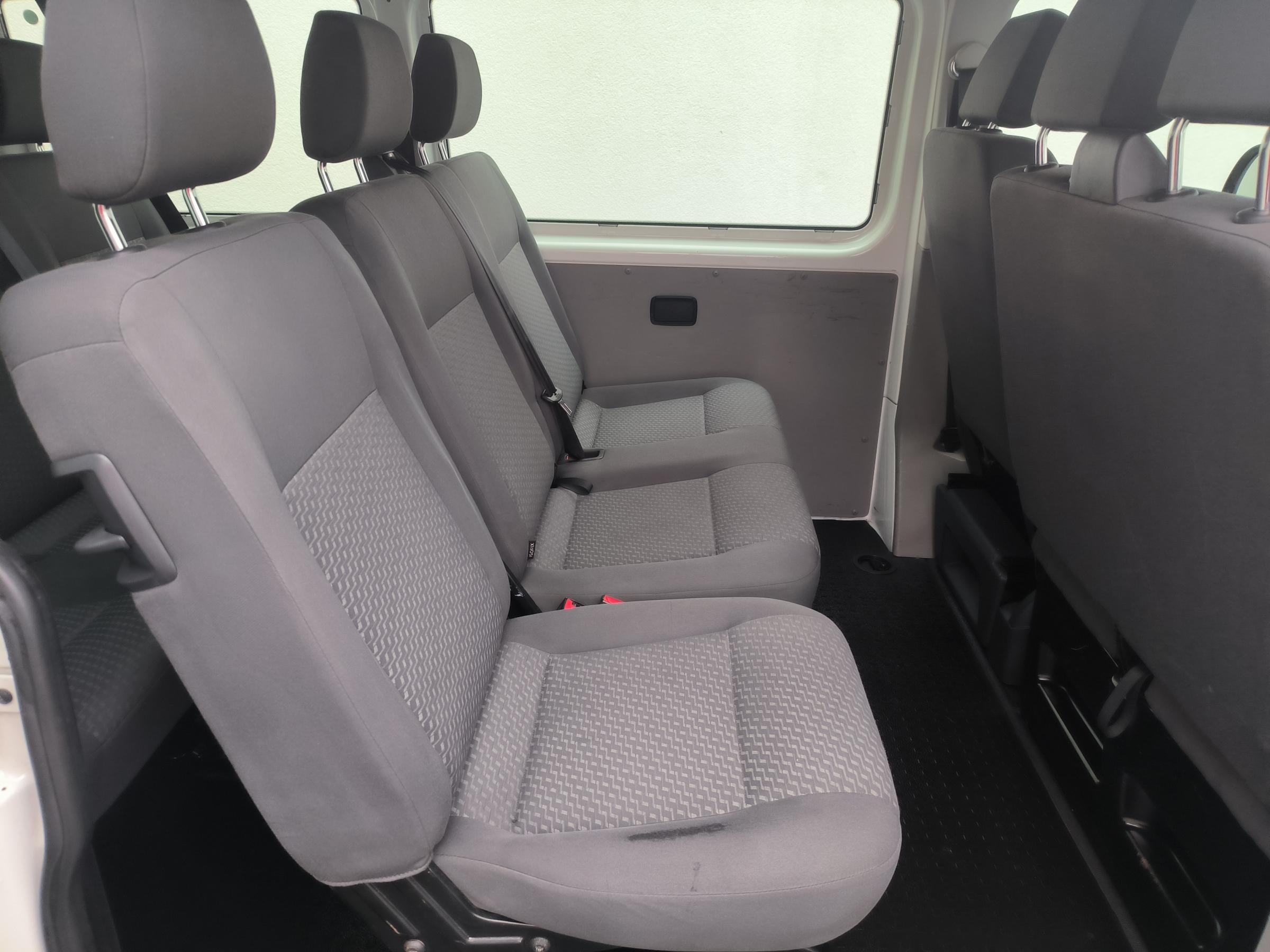 Volkswagen Transporter, 2014 - pohled č. 11