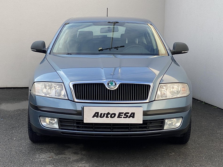 Škoda Octavia II 1.6i Tour