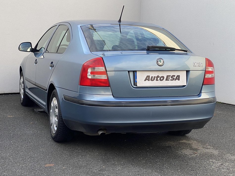 Škoda Octavia II 1.6i Tour