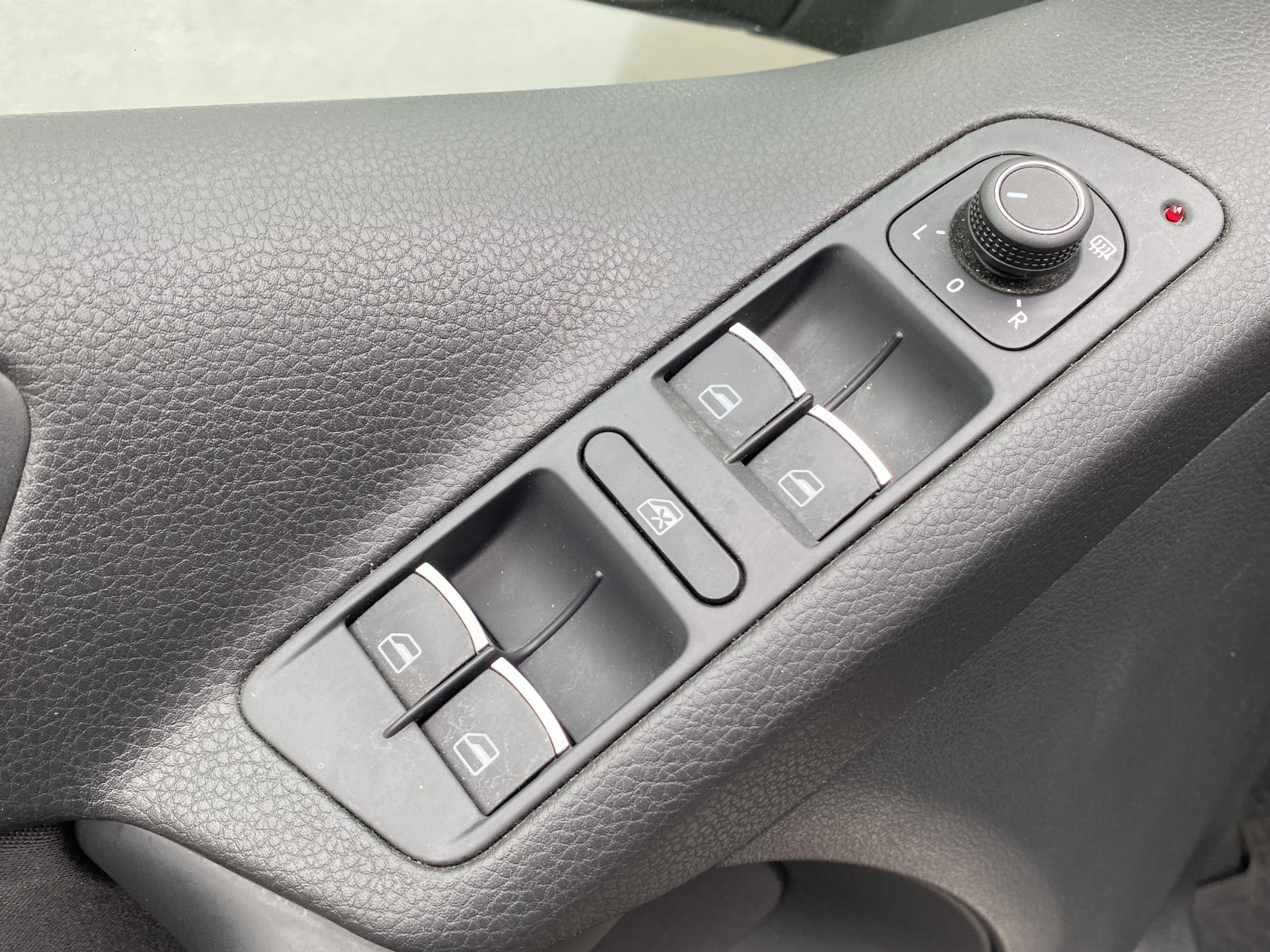 Volkswagen Tiguan, 2015 - pohled č. 13