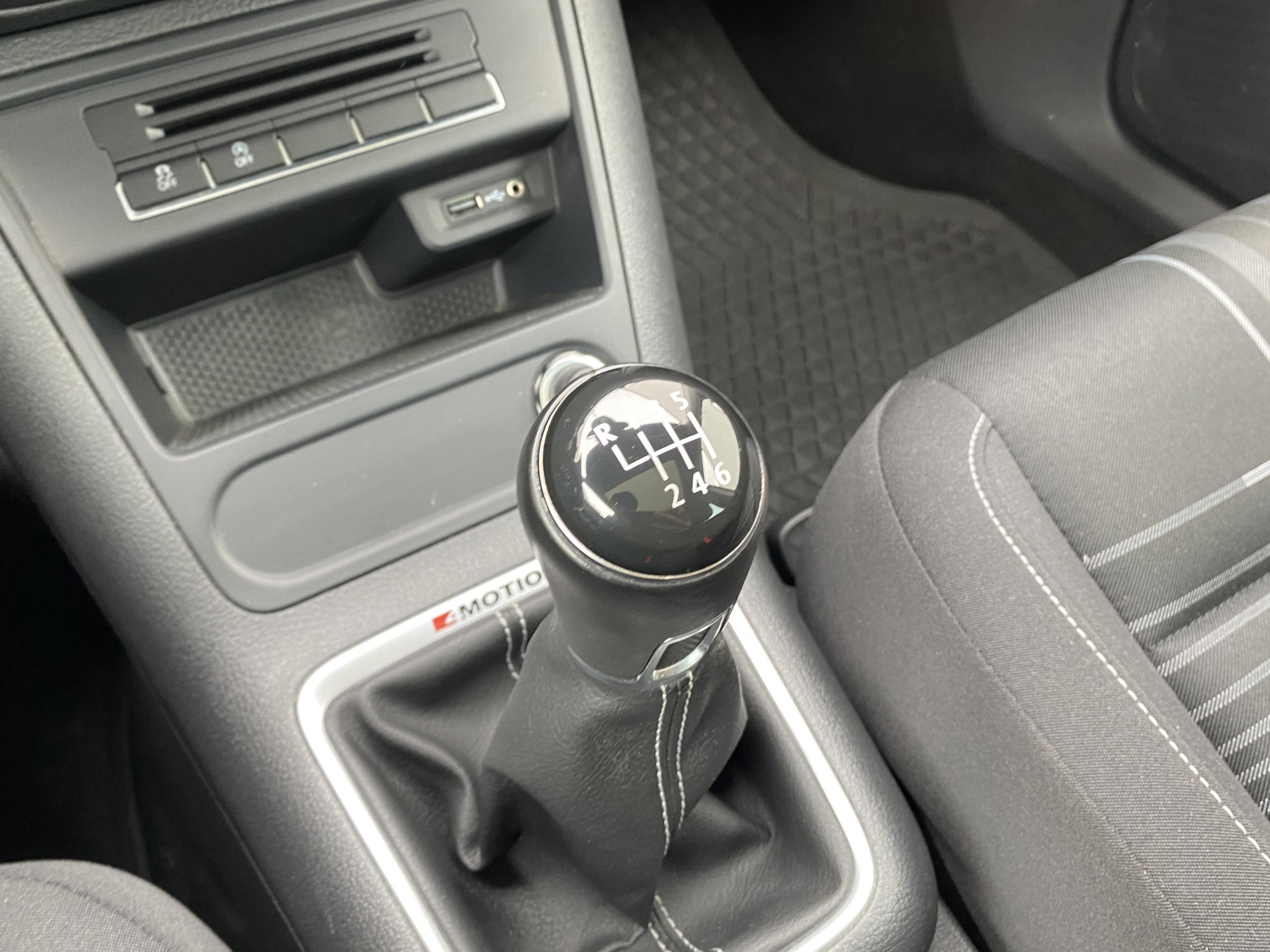 Volkswagen Tiguan, 2015 - pohled č. 16