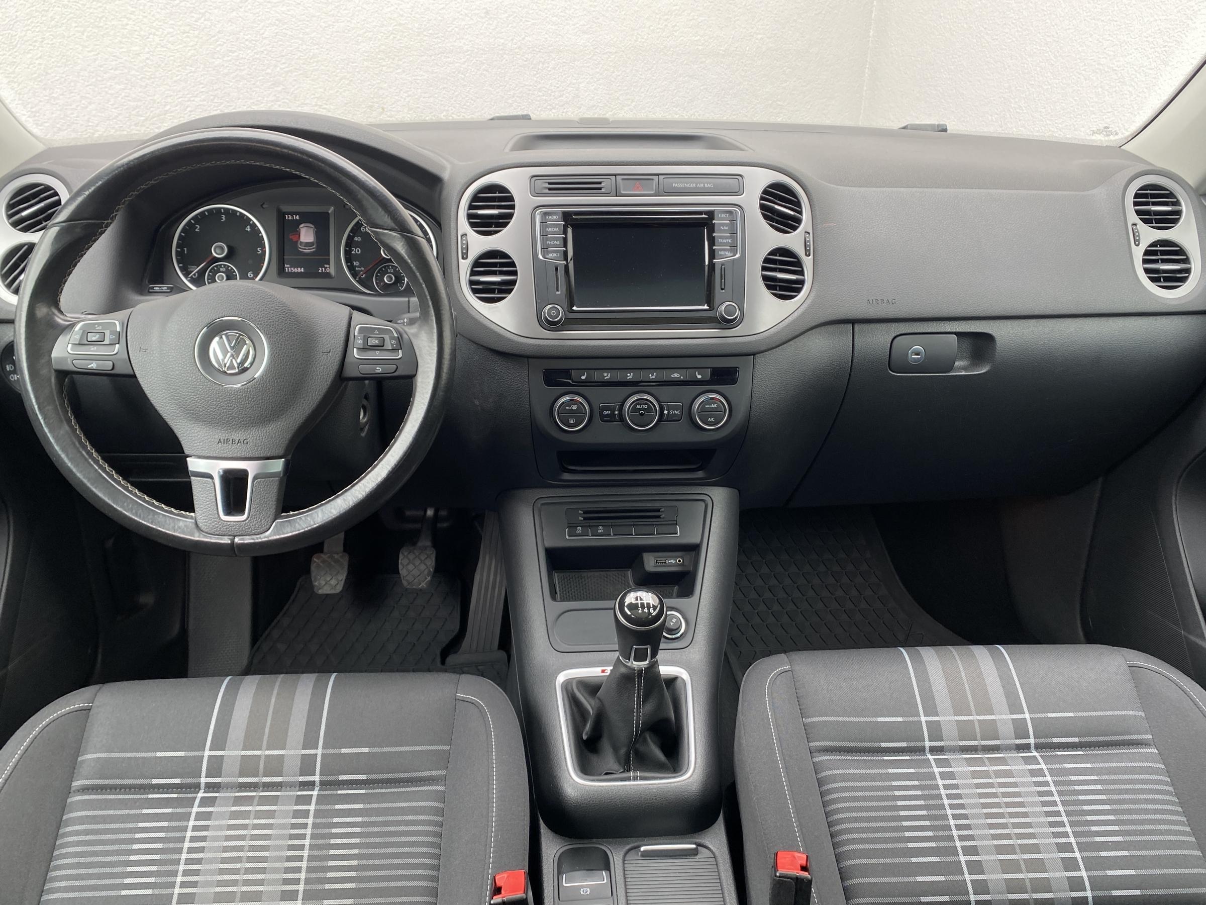 Volkswagen Tiguan, 2015 - pohled č. 8