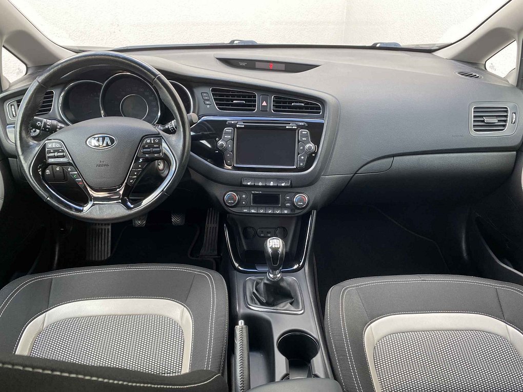 Kia Ceed 1.6 GDi Exclusive