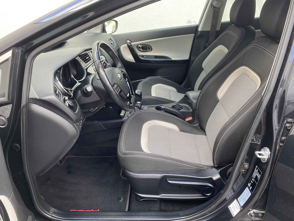 Kia Ceed 1.6 GDi Exclusive