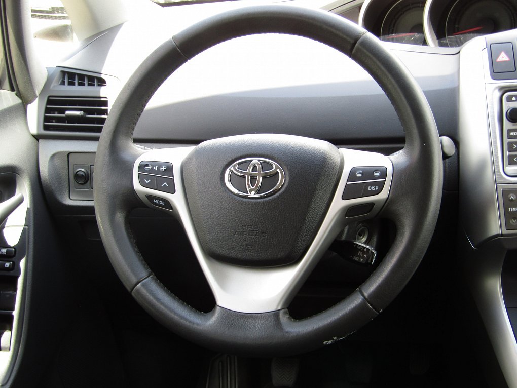 Toyota Verso 2.0 D-4D 