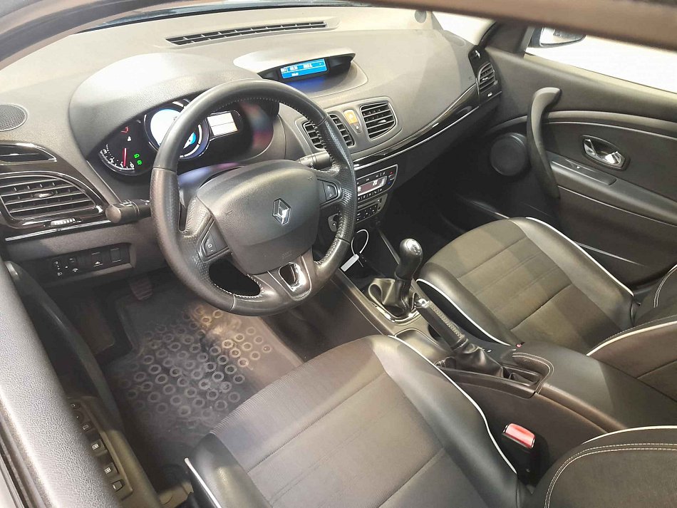 Renault Fluence 1.6i 
