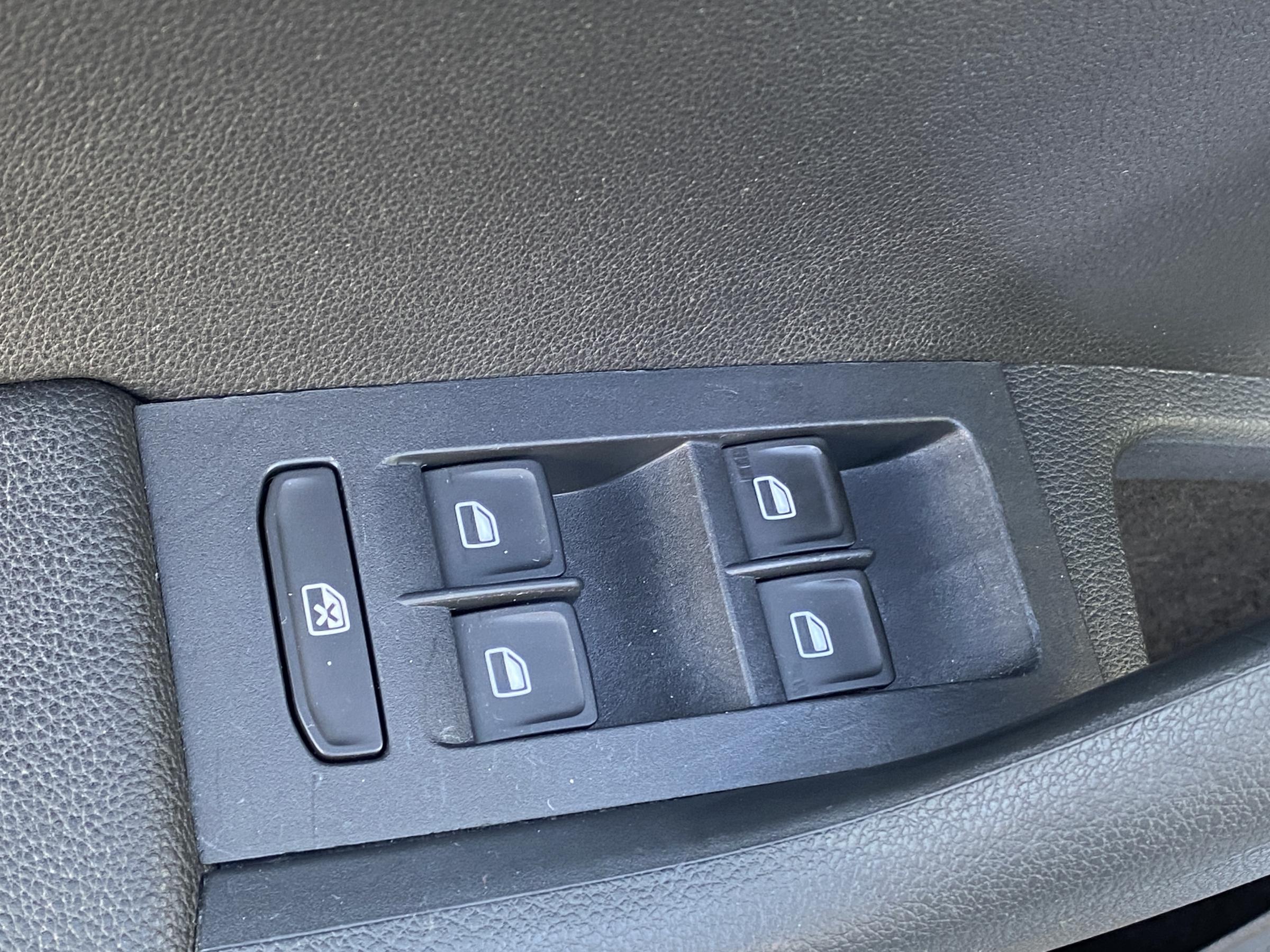 Škoda Octavia III, 2013 - pohled č. 12