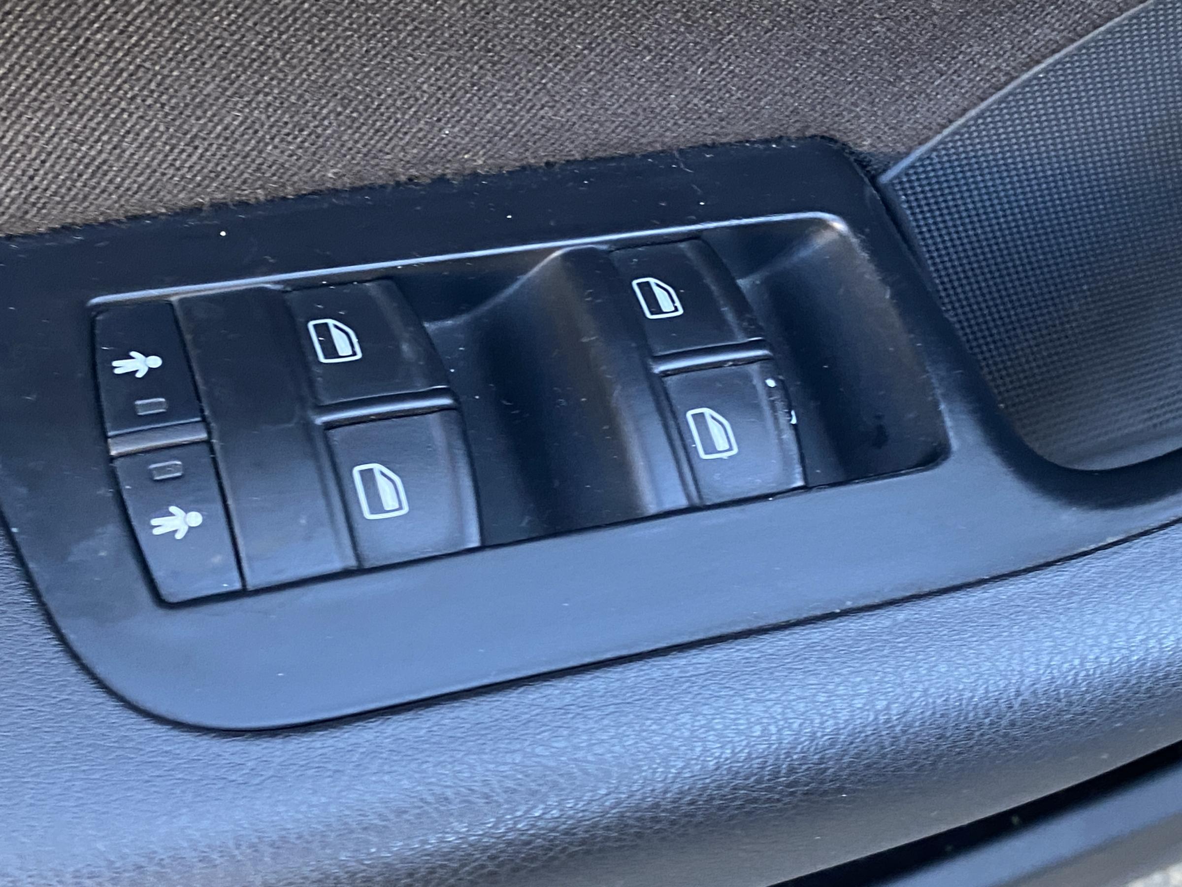 Audi A6, 2005 - pohled č. 11