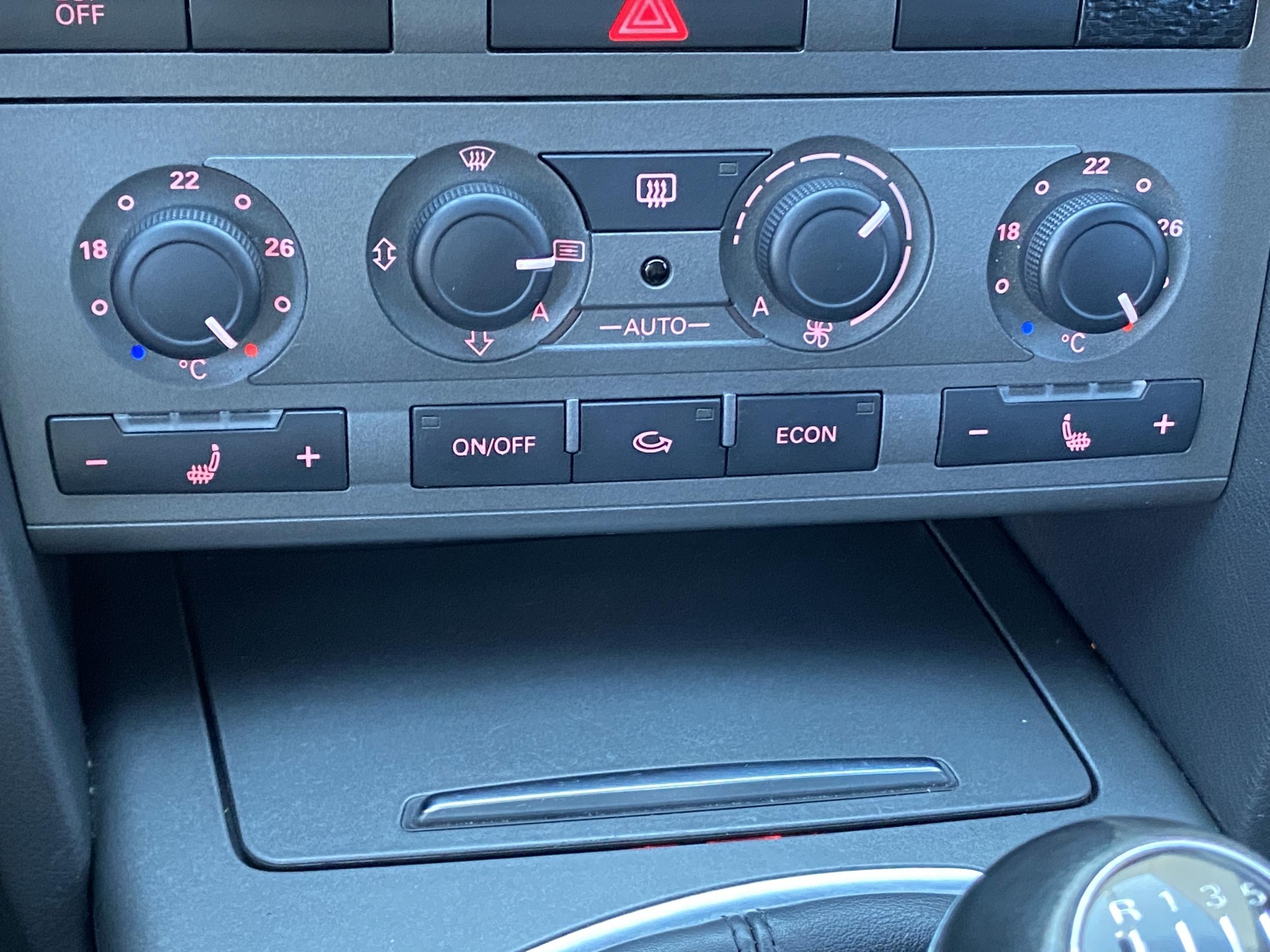 Audi A6, 2005 - pohled č. 14