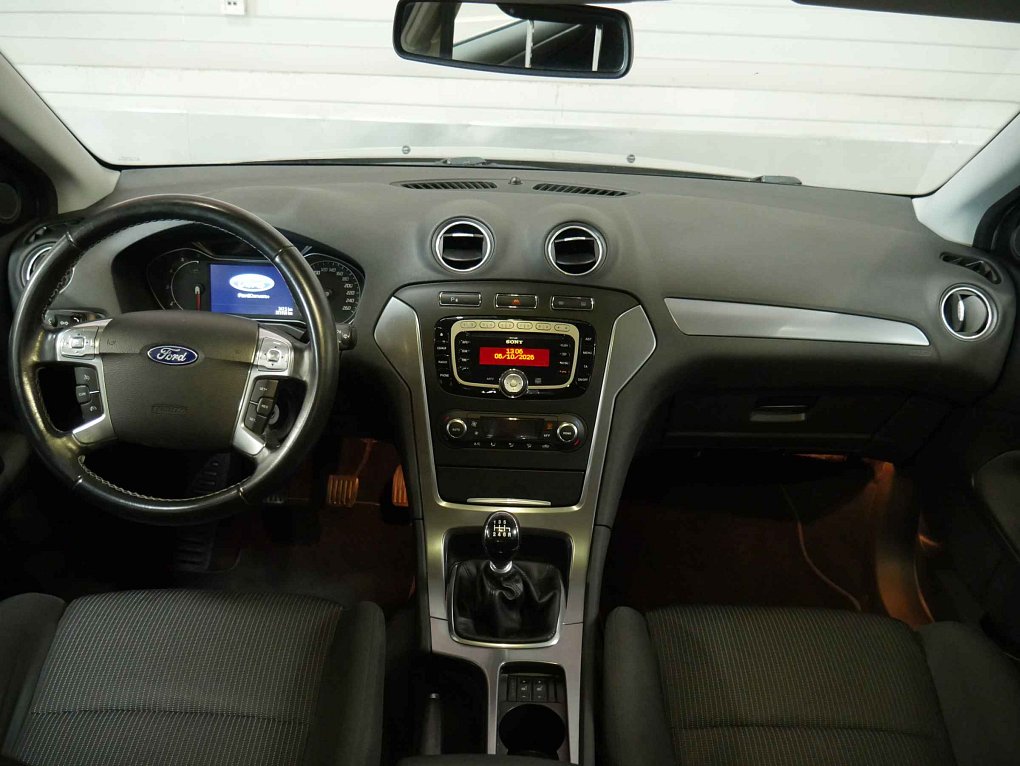 Ford Mondeo 2.2TDCi 