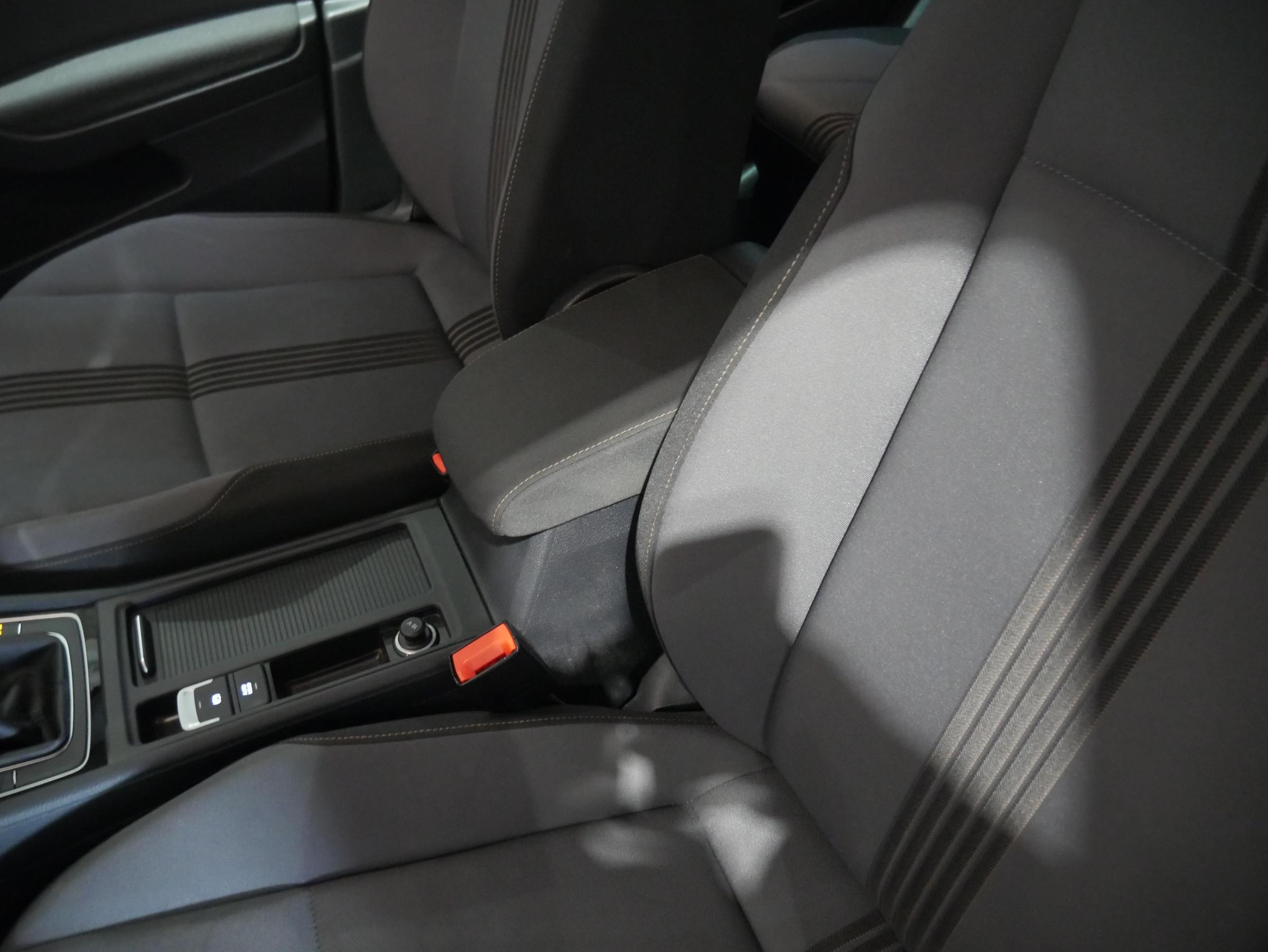 Volkswagen Golf, 2016 - pohled č. 17