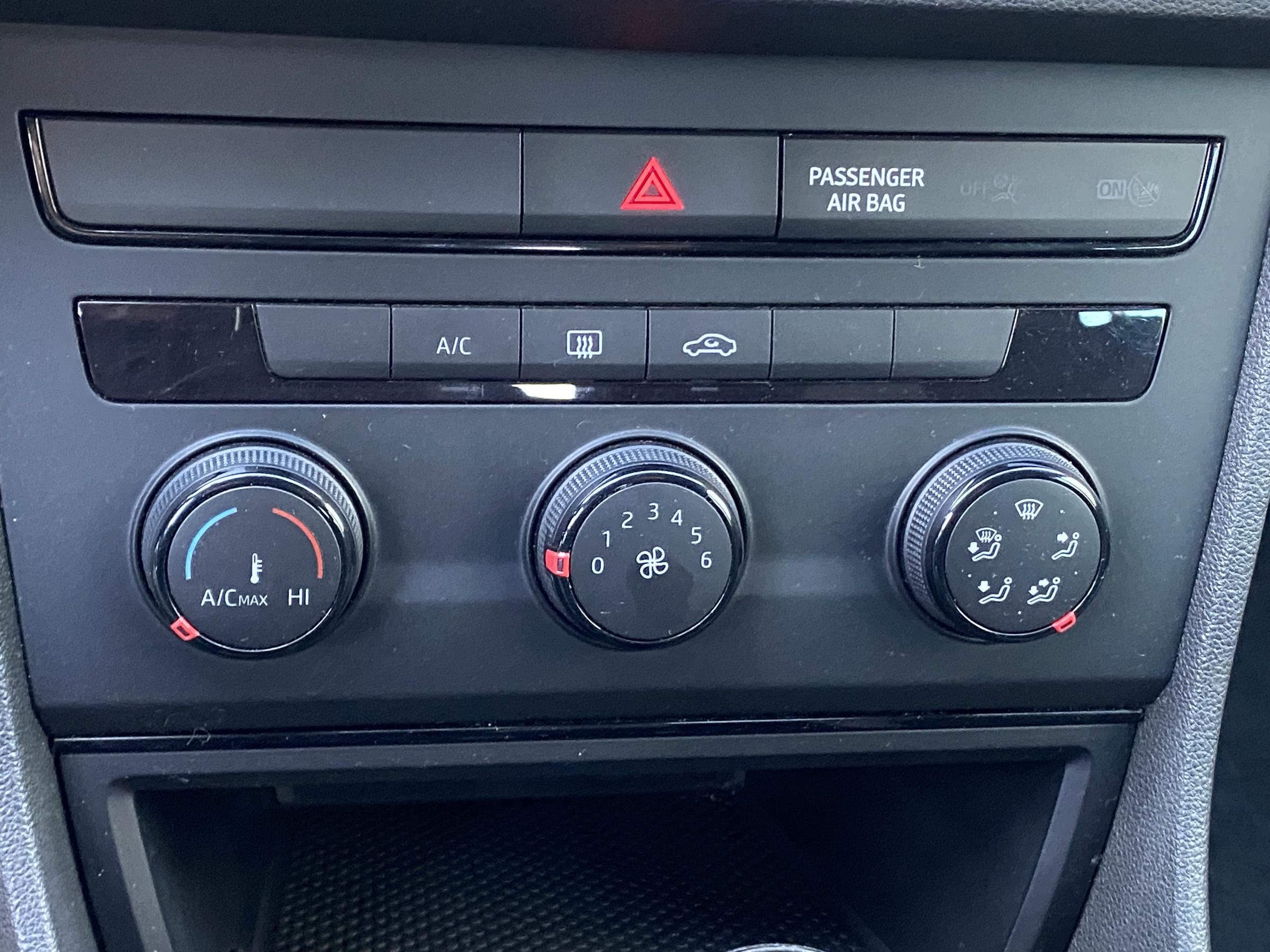 Seat Leon, 2014 - pohled č. 13