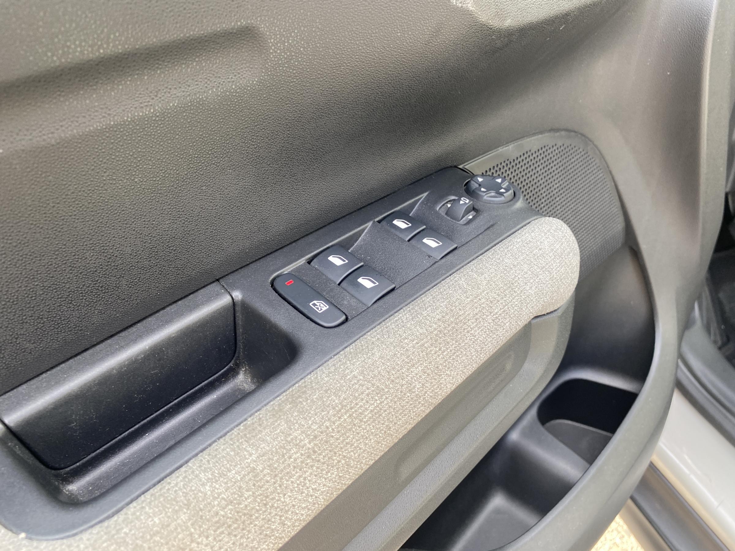 Citroën C3 Aircross, 2018 - pohled č. 16