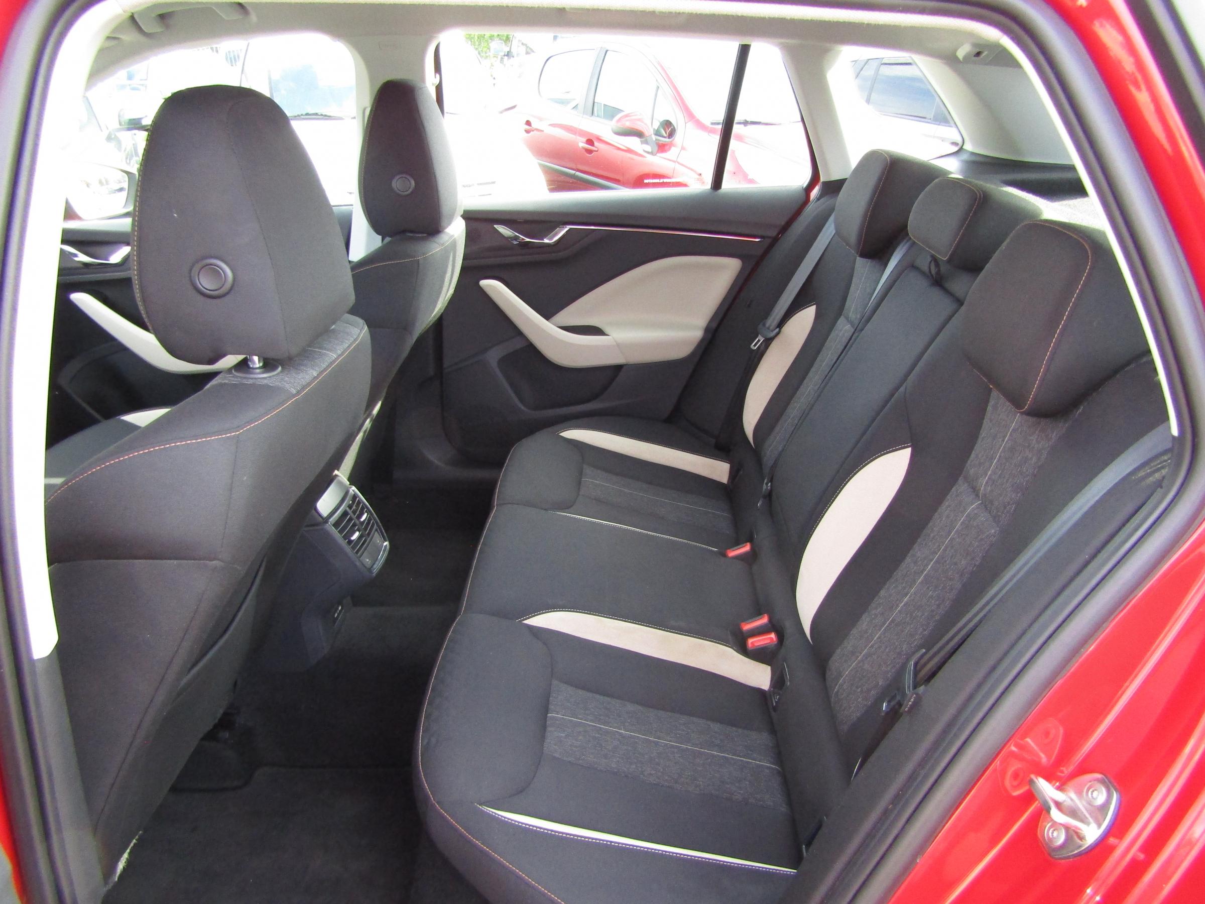 Škoda Kamiq, 2019 - pohled č. 11