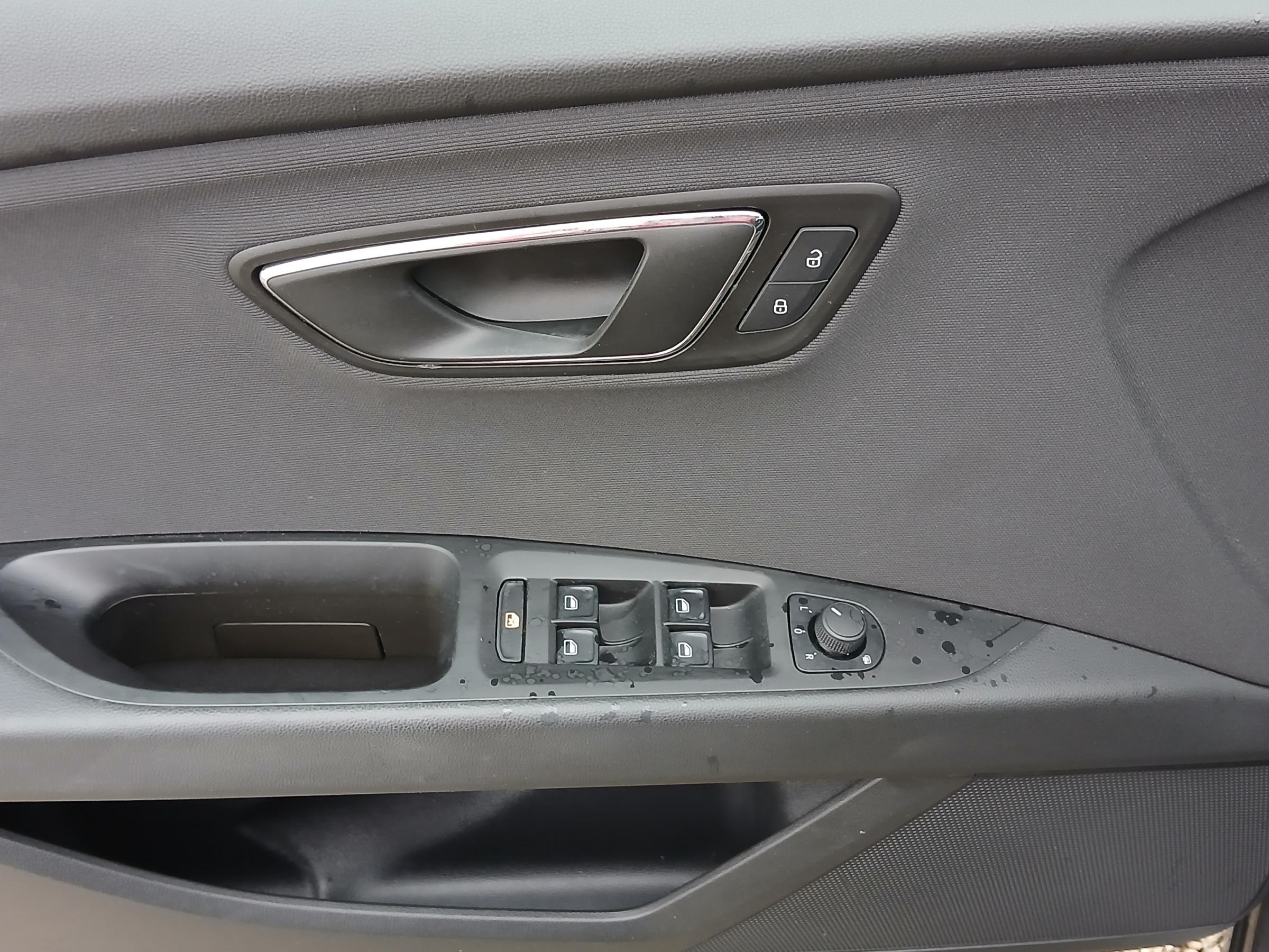 Seat Leon, 2015 - pohled č. 11