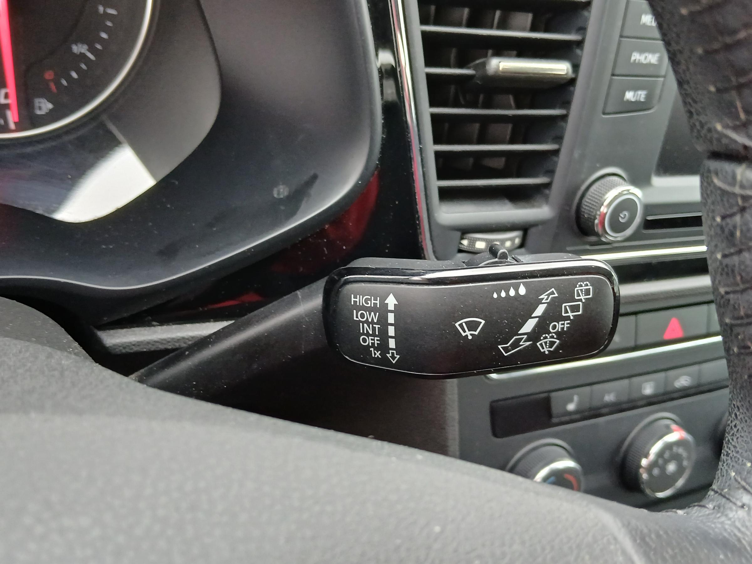 Seat Leon, 2015 - pohled č. 14