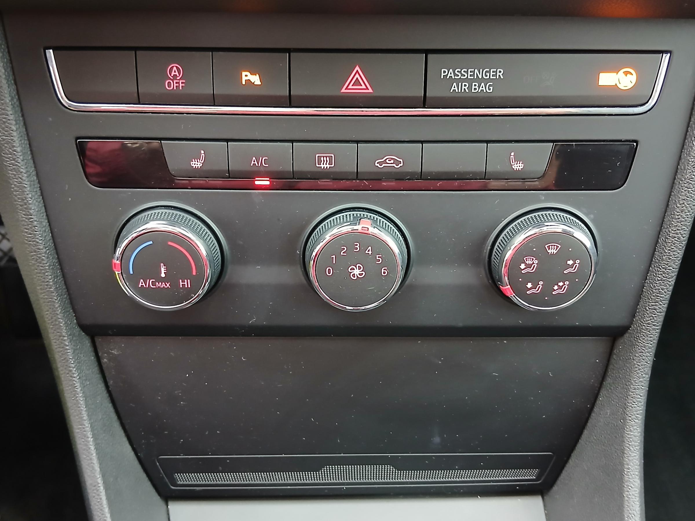 Seat Leon, 2015 - pohled č. 18