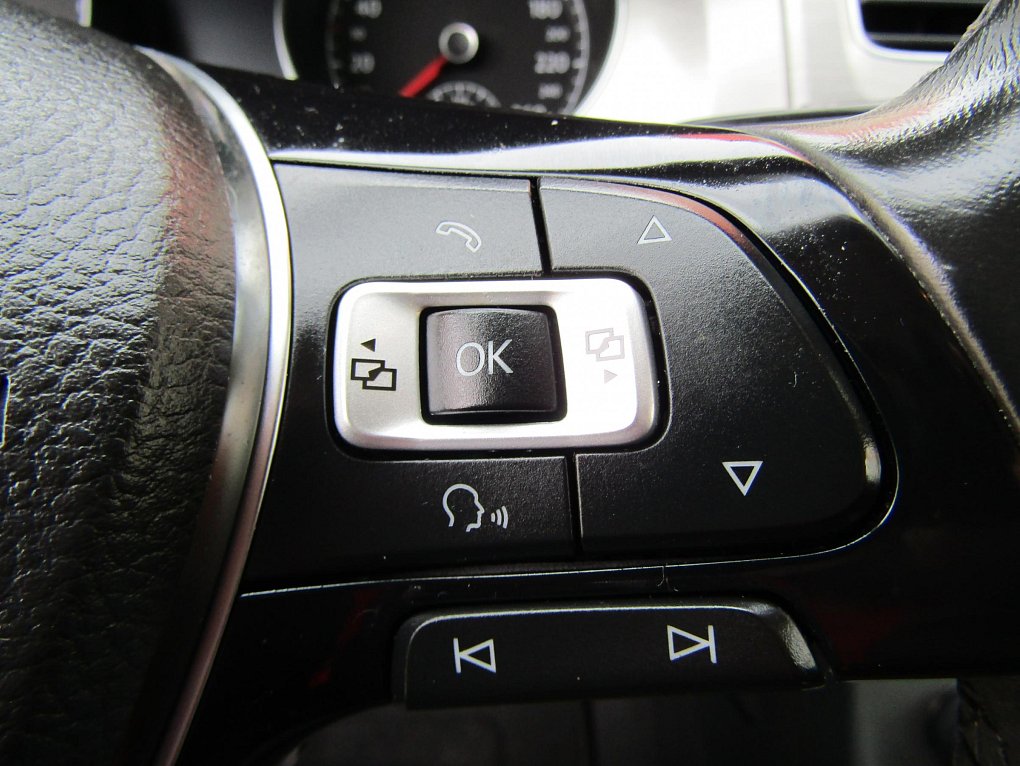 Volkswagen Golf 1.0 TSi 