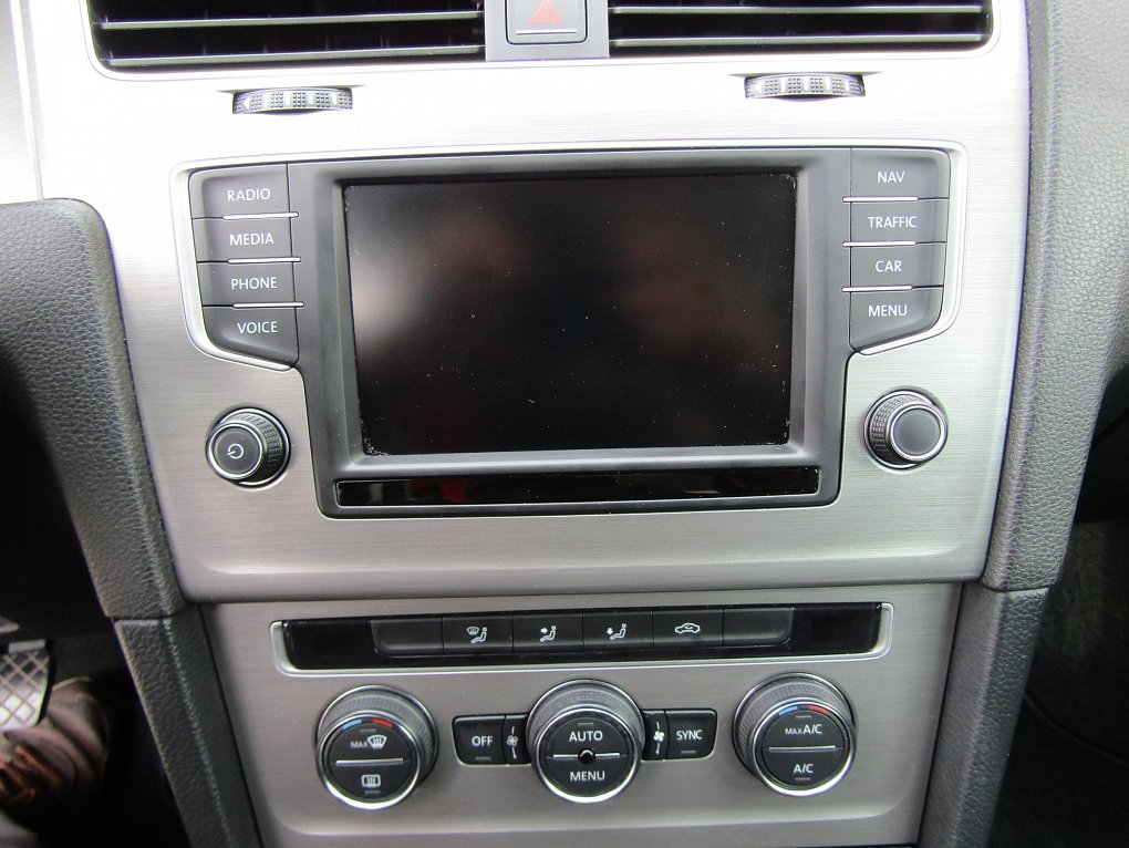 Volkswagen Golf 1.0 TSi 