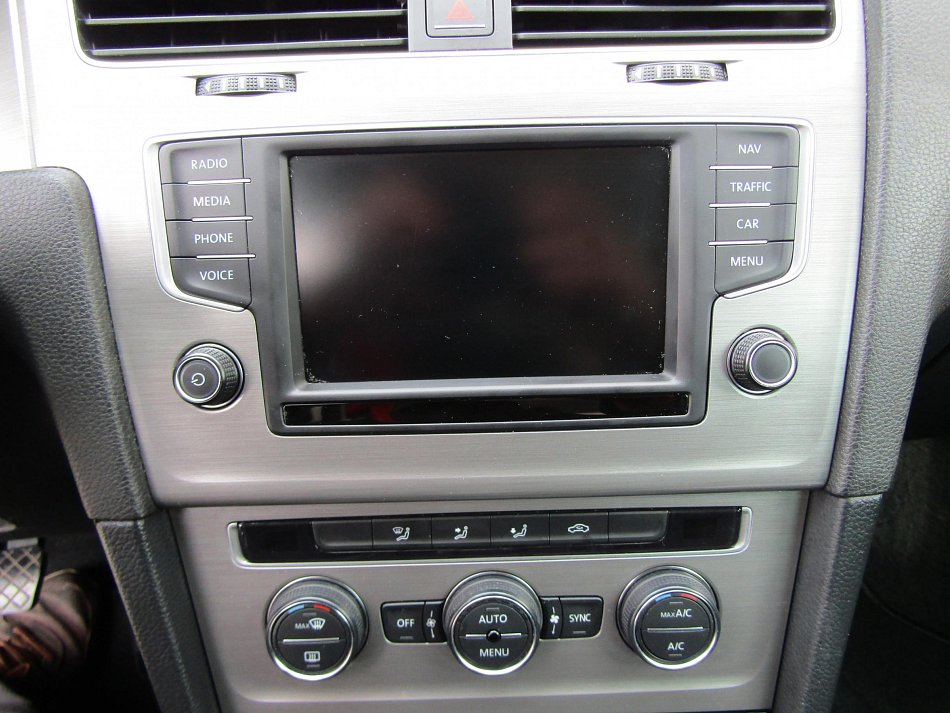 Volkswagen Golf 1.0 TSi 