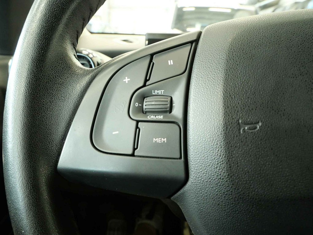 Citroën C4 Cactus 1.2PT Shine